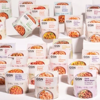 🥗 𝑵𝒆𝒘 𝒂𝒕 𝑪𝒂𝒇é 1907 – 𝒍𝒂𝒖𝒏𝒄𝒉𝒊𝒏𝒈 𝑻𝒉𝒖𝒓𝒔𝒅𝒂𝒚 29𝒕𝒉 𝑴𝒂𝒚 We’re proud to introduce GSN (Gold Standard Nutrition) to Ram Mill Business Centre – a healthy frozen range that puts big flavour, balanced nutrition, and total convenience all in one pot (or wrap). ✔️ High-protein, low-sugar meals ✔️ Halal-friendly options ✔️ Ready in minutes ✔️ Packed with bold, satisfying flavour From Sweet Chilli Chicken Wraps to Smoky Caribbean Jerk, plus comfort classics like Tikka Masala and Hearty Bolognese – this is healthy food that actually tastes good. Finishing a session at haletrainingclub, heading home from the office, or just want to skip cooking tonight? Grab a few, heat them at home, and you’re sorted. 📍 Available from Thursday 29th May 📌 Café 1907, Ram Mill Business Centre Fuel up smarter – no prep, no fuss, no compromises. 🥤 𝐍𝐞𝐰 𝐛𝐨𝐧𝐮𝐬: We’re now an official Applied Nutrition stockist too – so you can pick up a low-sugar protein shake in flavours like Chocolate, Kinder Bueno, Strawberry or Salted Caramel. All the milkshake taste, none of the bad bits. #cafe1907 #rammillbusinesscentre #gsnmeals #appliednutrition #proteinshakes #healthyfood #highprotein #halalfooduk #grabandgo #gymfuel #mealprep #loveoldham #oldhambusiness #healthylifestyle #fuelup